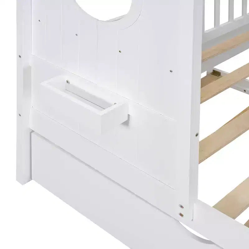Lit cabane double avec lit gigogne, design moderne pour enfants avec étagère de rangement, blanc