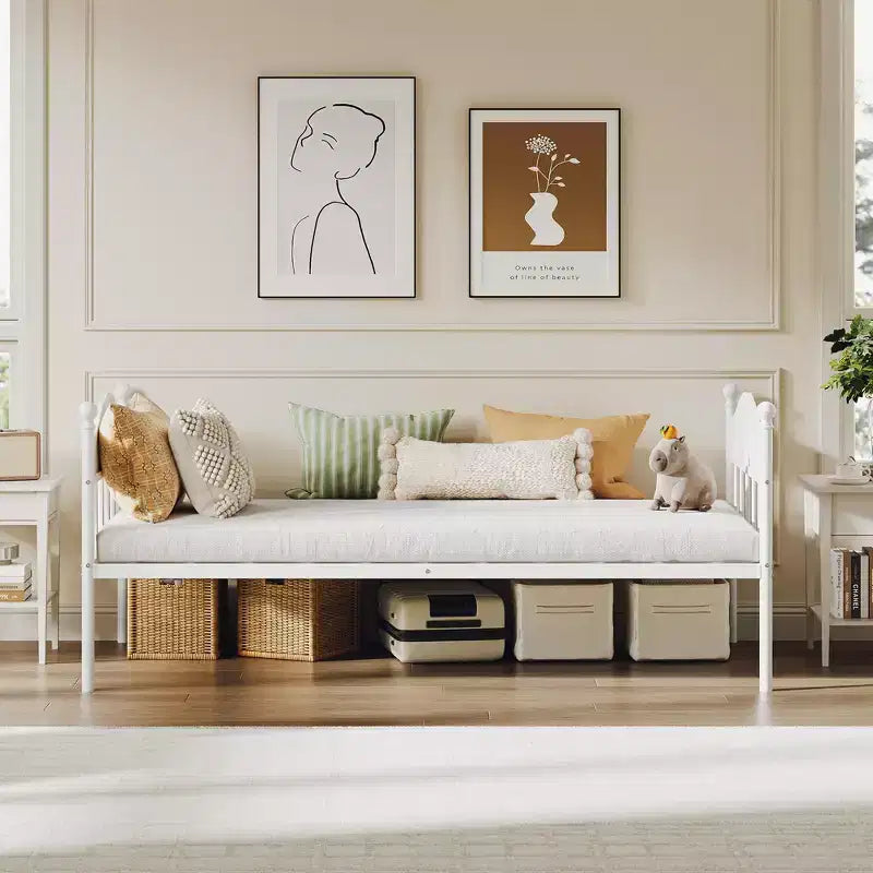 Lit de repos double, lit de repos en métal avec tête de lit élégante, espace de rangement sous le lit, plateforme à lattes en acier robuste pour salon, chambre à coucher et chambre d'amis