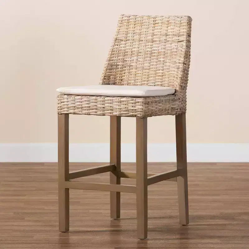 Tabouret de bar hauteur comptoir en rotin et bois d'acajou, gris Kubu/taupe rustique