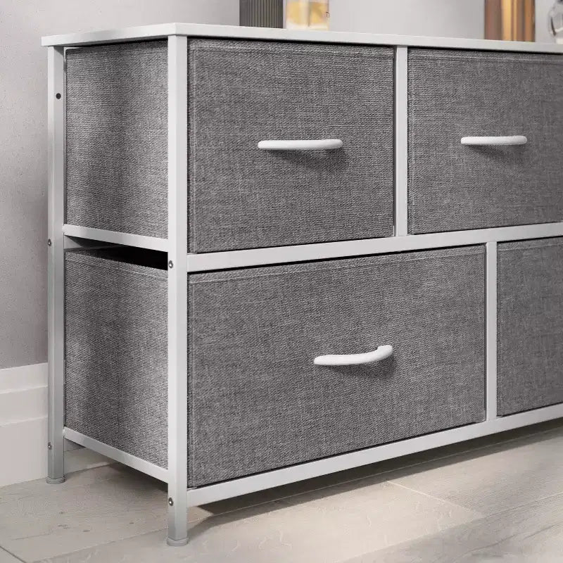 Commode de rangement à 5 tiroirs avec cadre en fonte, plateau en bois et tiroirs en tissu faciles à tirer avec poignées en bois