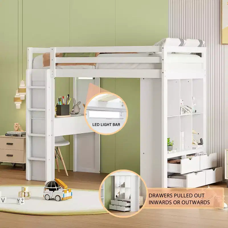 Lit mezzanine double/grand format avec de grandes étagères, un bureau et un éclairage LED