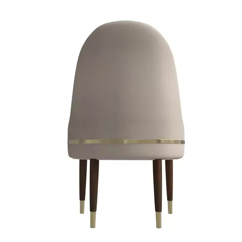 Chaise de salle à manger à dossier haut - Revêtement en cuir avec motif ondulé au dos, cadre en bois d'hévéa et accents dorés