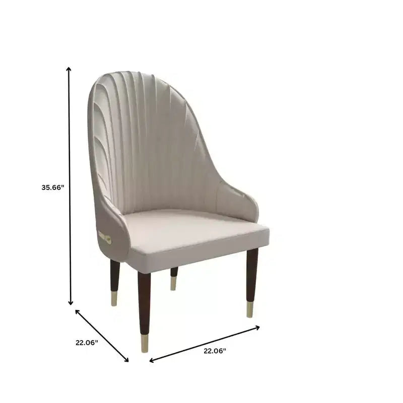 Chaise de salle à manger à dossier haut - Revêtement en cuir avec motif ondulé au dos, cadre en bois d'hévéa et accents dorés