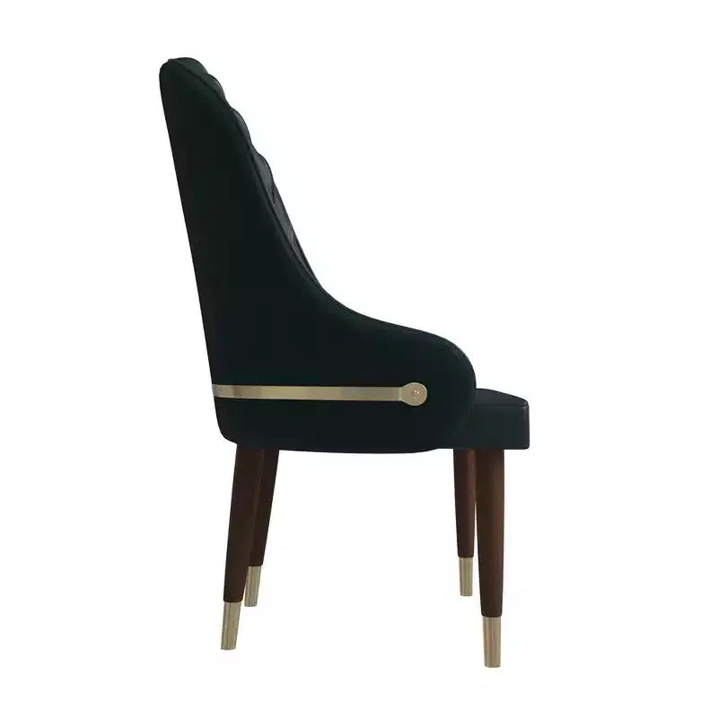 Chaise de salle à manger à dossier haut - Revêtement en cuir avec motif ondulé au dos, cadre en bois d'hévéa et accents dorés