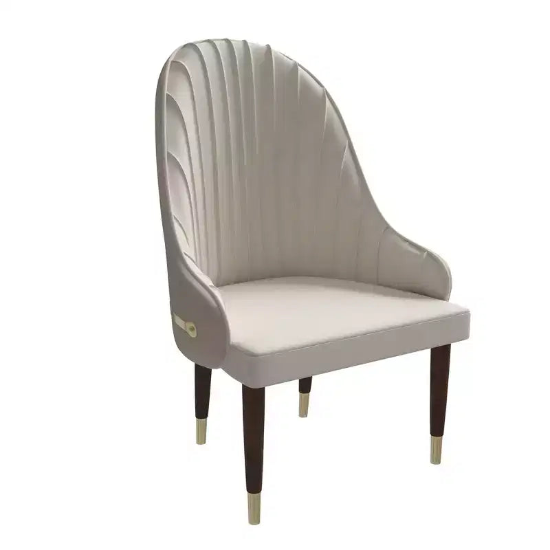 Chaise de salle à manger à dossier haut - Revêtement en cuir avec motif ondulé au dos, cadre en bois d'hévéa et accents dorés